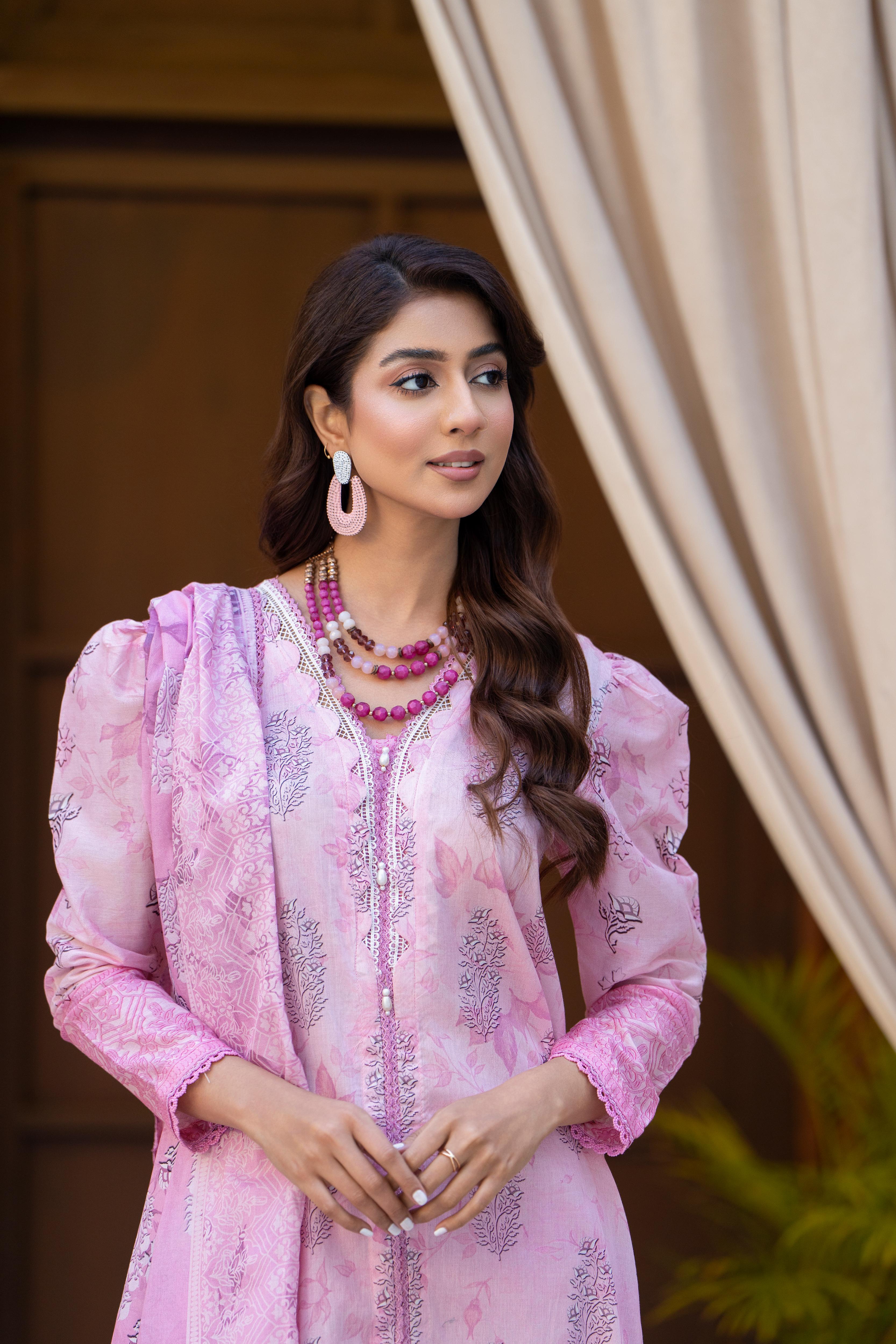Printed Lawn Suit All 3P Rajahs Printed Lawn Suit All 3P Rajahs